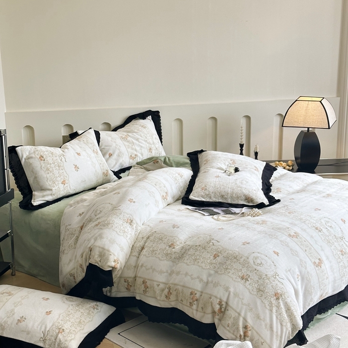 91家纺网 家纺一手货源 找家纺 安莱生活 2023新款法式浪漫轻奢复古风数码印花牛奶绒四件套 温莎夫人