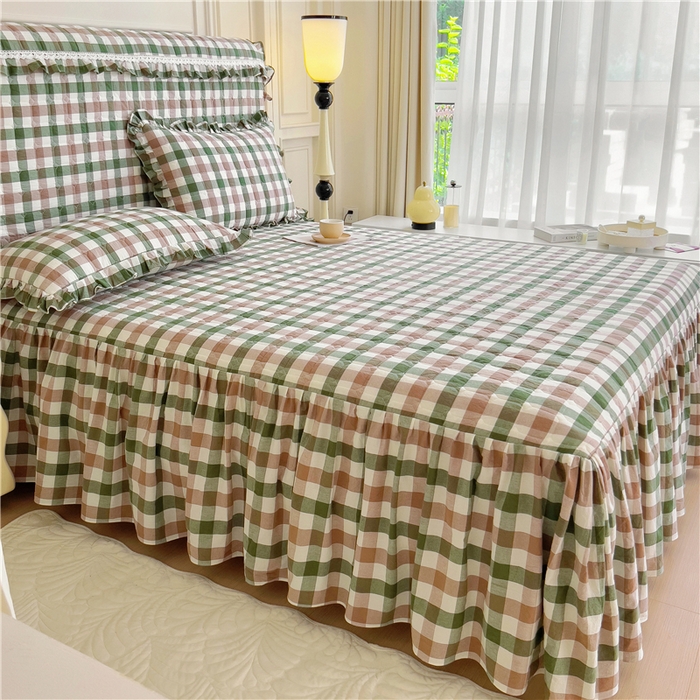 91家纺网 家纺一手货源 找家纺 十个点  2024新款色织水洗棉-韵格系列单品夹棉床裙 七彩格绿