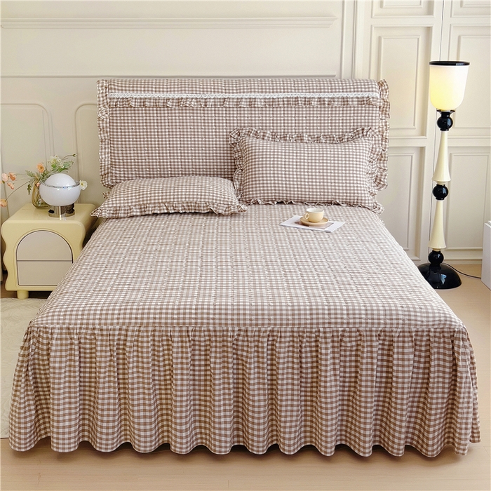 91家纺网 家纺一手货源 找家纺 十个点  2024新款色织水洗棉-韵格系列单品夹棉床裙 米小格