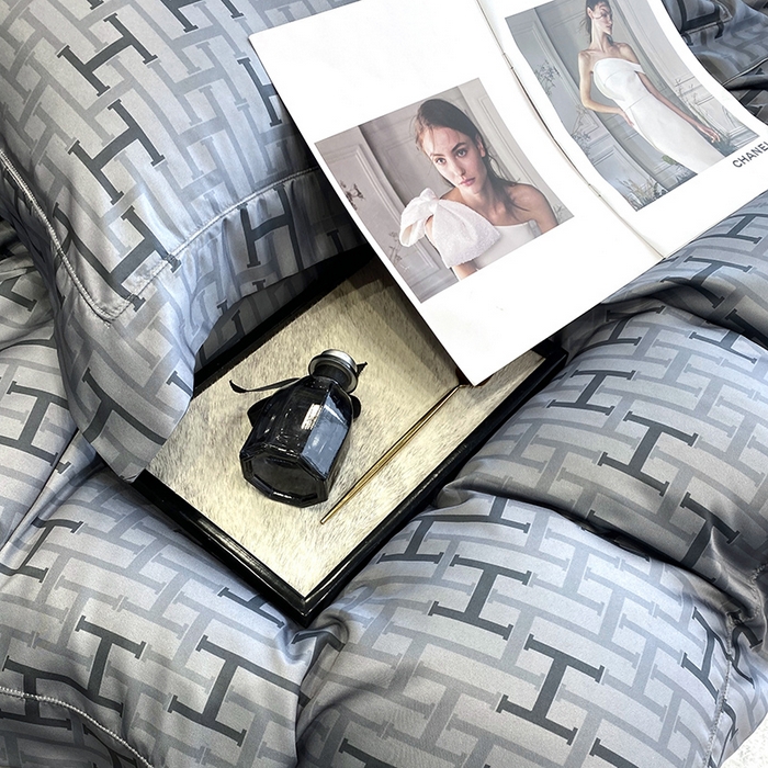 91家纺网 家纺一手货源 找家纺 优悦 2023新款轻奢磨毛印花系列四件套 时尚格调-灰