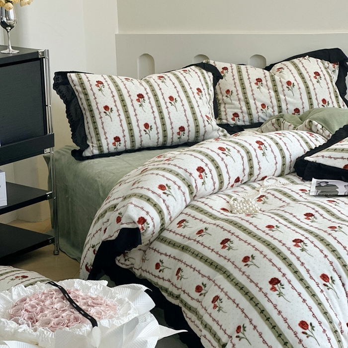 91家纺网 家纺一手货源 找家纺 安莱生活 2023新款法式浪漫轻奢复古风数码印花牛奶绒四件套 一轮玫瑰