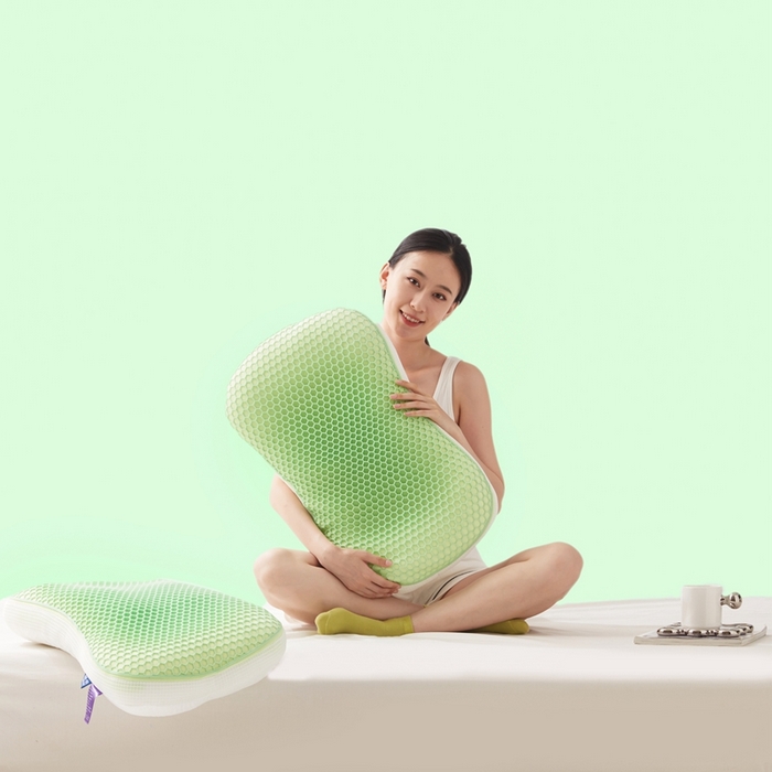 91家纺网 家纺一手货源 找家纺 爱来伊家纺 2023新款凉感枕TPE果胶羽丝枕夏季枕芯猫肚皮释压枕头枕芯 苹果绿