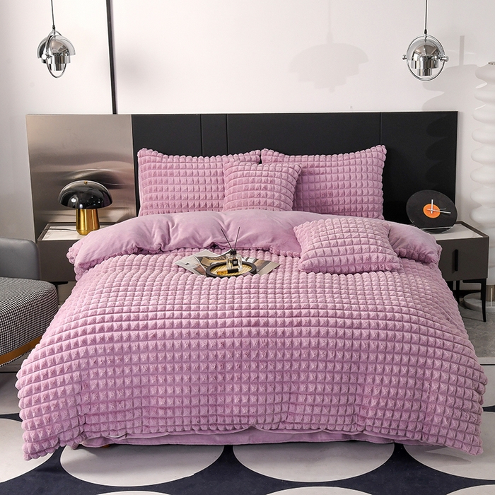 91家纺网 家纺一手货源 找家纺 爵仕家纺 2025新款高端皮草风格兔毛绒保暖四件套 芋紫