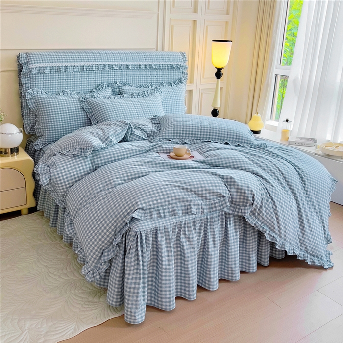 91家纺网 家纺一手货源 找家纺 十个点  2024新款色织水洗棉韵格系列床裙款四件套 浅蓝小格