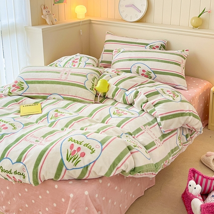 91家纺网 家纺一手货源 找家纺 （总）桃子家居 2023新款ins韩系简约卡通奶油小清新加厚牛奶绒系列四件套
