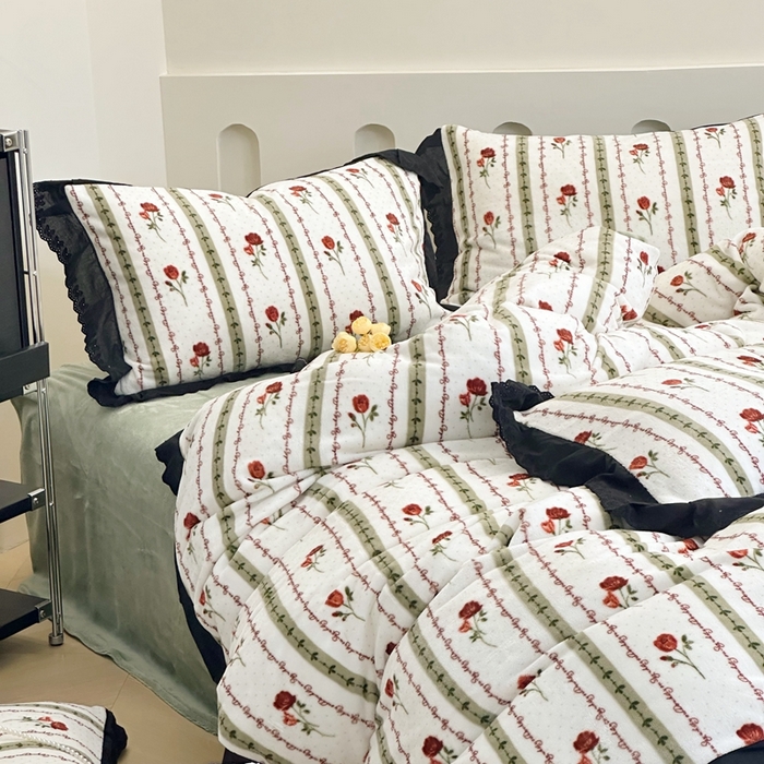 91家纺网 家纺一手货源 找家纺 安莱生活 2023新款法式浪漫轻奢复古风数码印花牛奶绒四件套 一轮玫瑰