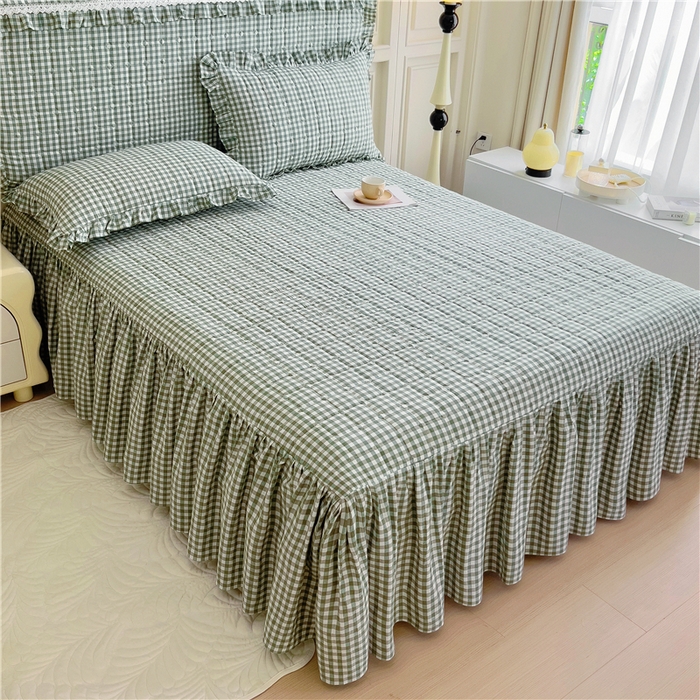 91家纺网 家纺一手货源 找家纺 十个点  2024新款色织水洗棉-韵格系列单品夹棉床裙 绿小格