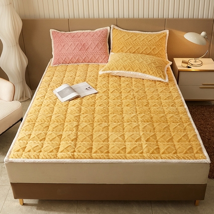 91家纺网 家纺一手货源 找家纺 东宇 2024新款A类提花牛奶绒床垫 柠檬黄