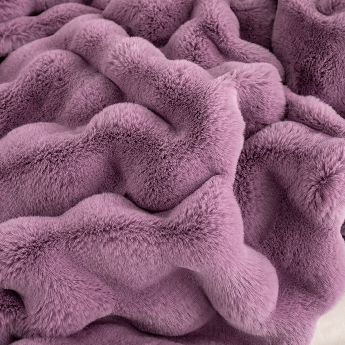 91家纺网 家纺一手货源 找家纺 尚品绵羊毛毯 2025新款仿裘皮皮草貂皮毛毯轻奢高端婚庆加厚双层拉舍尔毛毯 香芋紫