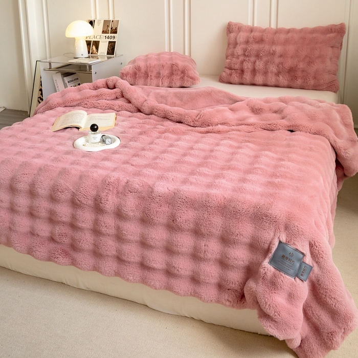 91家纺网 家纺一手货源 找家纺 尚品绵羊毛毯 2025新款仿裘皮皮草貂皮毛毯轻奢高端婚庆加厚双层拉舍尔毛毯 海棠粉