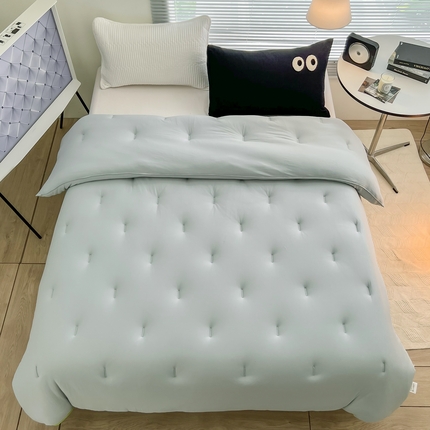 91家纺网 家纺一手货源 找家纺 （总）寐居 2023新款A类撞色针织棉冬被