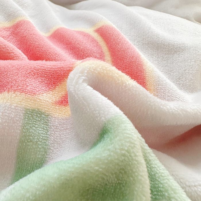 91家纺网 家纺一手货源 找家纺 尚品凤凰2025新款高克重印花牛奶绒四件套-工艺款心恋时刻-白