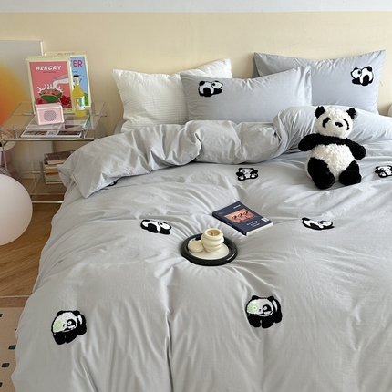 91家纺网 家纺一手货源 找家纺 柚子YOUTH 2023新款40支水洗棉毛巾绣四件套 熊猫先生