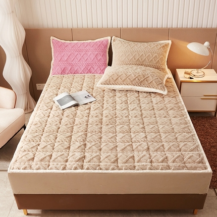 91家纺网 家纺一手货源 找家纺 东宇 2024新款A类提花牛奶绒床垫 卡其