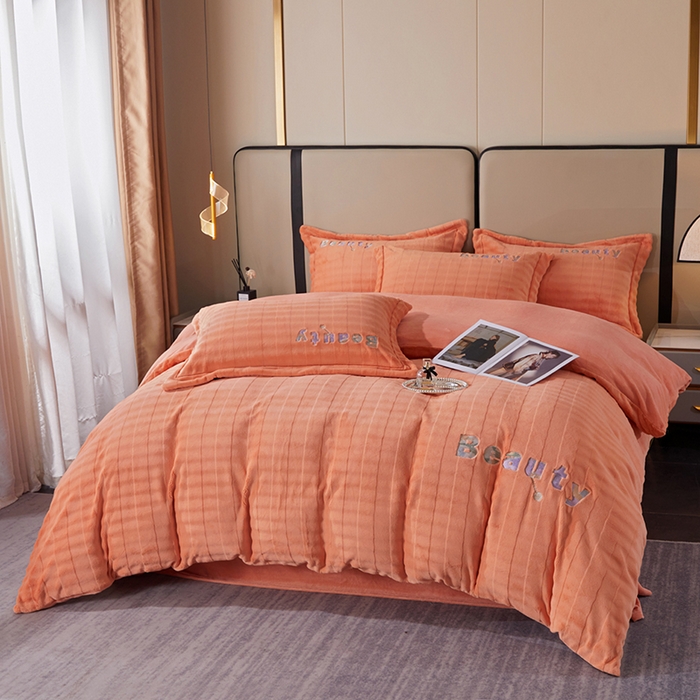 91家纺网 家纺一手货源 找家纺 新款牛奶绒绣花款四件套系列 清仓价！ 桔色