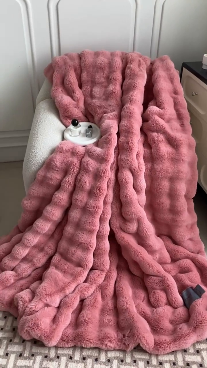 91家纺网 家纺一手货源 找家纺 尚品绵羊毛毯 2025新款仿裘皮皮草貂皮毛毯轻奢高端婚庆加厚双层拉舍尔毛毯 海棠粉