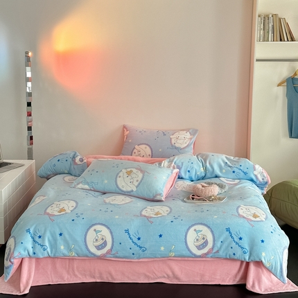 91家纺网 家纺一手货源 找家纺 美乐迪家纺 2023新款正版三丽鸥牛奶绒四件套 蛋糕大耳狗