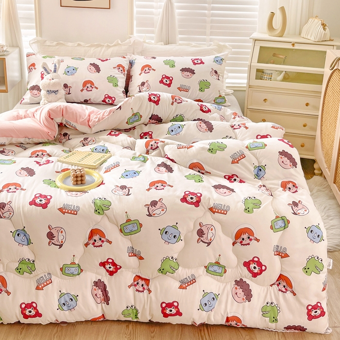 91家纺网 家纺一手货源 找家纺 寐居 2023新款A类水洗棉印花冬被 欢乐总动员