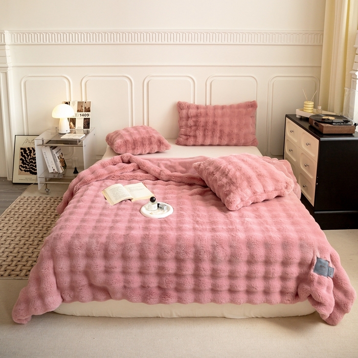 91家纺网 家纺一手货源 找家纺 尚品绵羊毛毯 2025新款仿裘皮皮草貂皮毛毯轻奢高端婚庆加厚双层拉舍尔毛毯 海棠粉