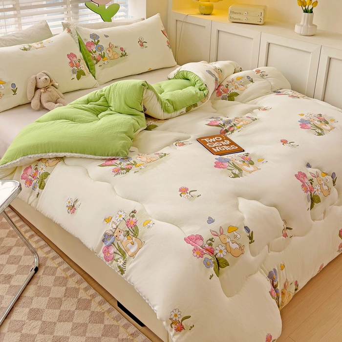 91家纺网 家纺一手货源 找家纺 寐居 2023新款A类水洗棉印花冬被 花园兔兔