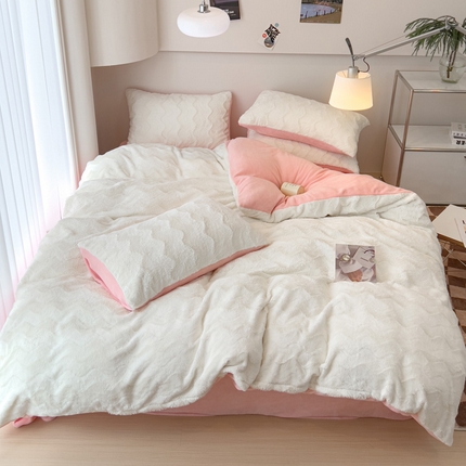 91家纺网 家纺一手货源 找家纺 （总）韩都 2023新款直播爆款320克A类波浪兔毛绒立体剪花纯色牛奶绒四件套-暖冬