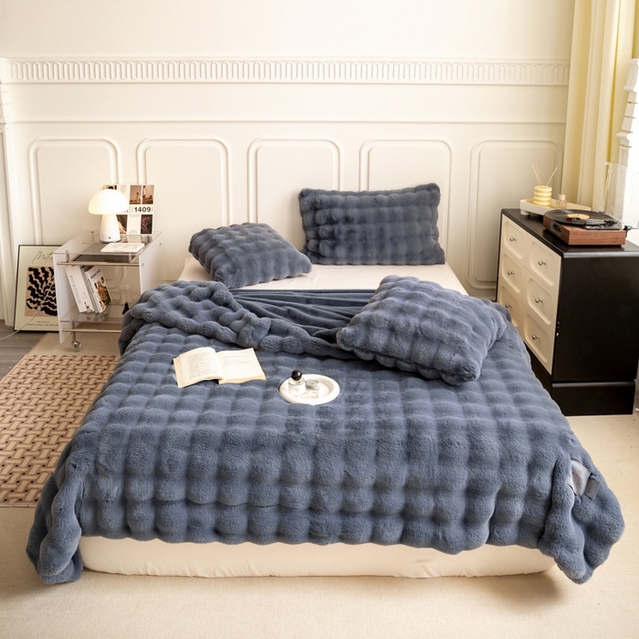 91家纺网 家纺一手货源 找家纺 尚品绵羊毛毯 2025新款仿裘皮皮草貂皮毛毯轻奢高端婚庆加厚双层拉舍尔毛毯 星月灰