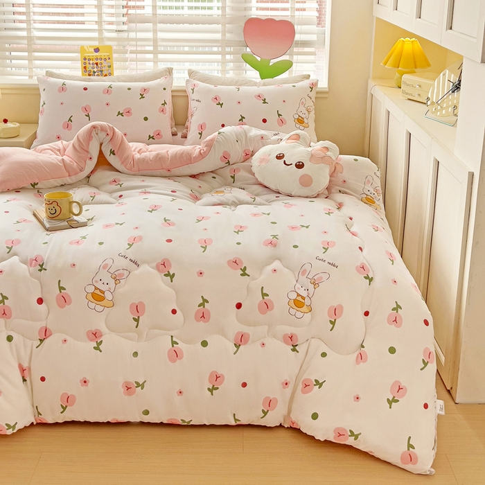 91家纺网 家纺一手货源 找家纺 寐居 2023新款A类水洗棉印花冬被 花蜜兔