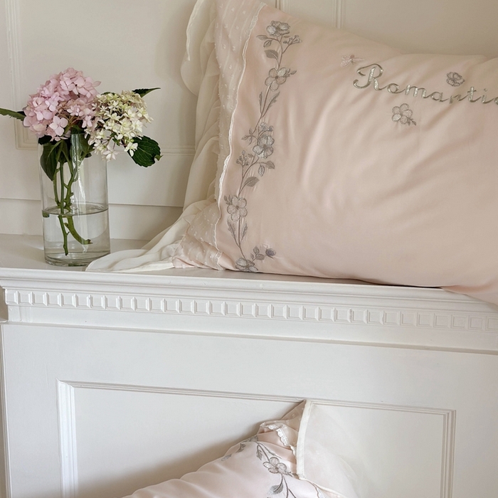 91家纺网 家纺一手货源 找家纺 MIU缪家居 2023新款悠悠假日系列100支全棉四件套 悠悠假日-粉