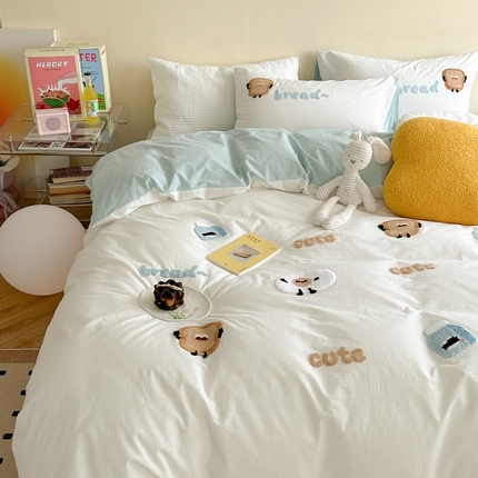 91家纺网 家纺一手货源 找家纺 柚子YOUTH 2023新款40支水洗棉毛巾绣四件套 面包牛奶