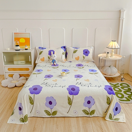 91家纺网 家纺一手货源 找家纺 卡普家居 2025新款印花牛奶绒床单 初夏花开