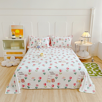 91家纺网 家纺一手货源 找家纺 卡普家居 2025新款印花牛奶绒床单 幸运兔