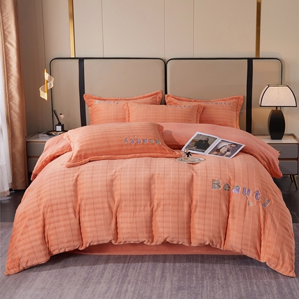 91家纺网 家纺一手货源 找家纺 （总）新款牛奶绒绣花款四件套系列 清仓价！