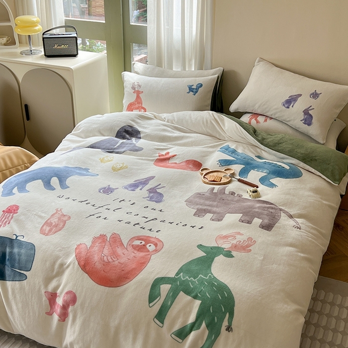 91家纺网 家纺一手货源 找家纺 （总）萝莉家纺 2023新款设计师款牛奶绒大版数码印花系列四件套