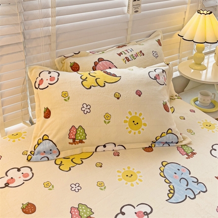 91家纺网 家纺一手货源 找家纺 （总）名兮-2023新款高克重牛奶绒枕套