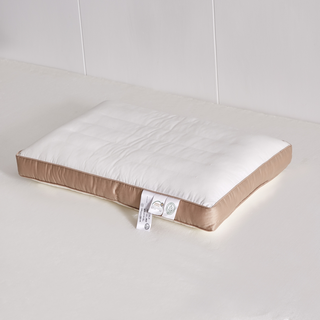 91家纺网 家纺一手货源 找家纺 唯爱品  2026新款A类棉无荧光零压超薄枕 40*60cm/只学生款