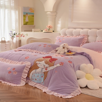 91家纺网 家纺一手货源 找家纺 （总）绒世界 2024新款高档贴布绣甜心公主牛奶绒四件套