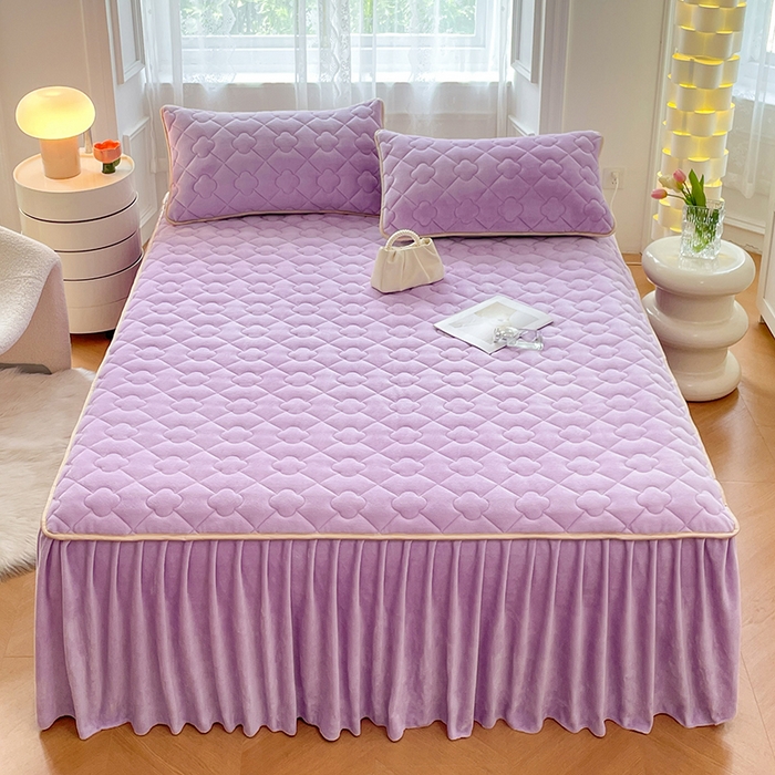 91家纺网 家纺一手货源 找家纺 梦舒羽 牛奶绒夹棉床裙床罩床单床盖床护垫套三件套 玫瑰紫