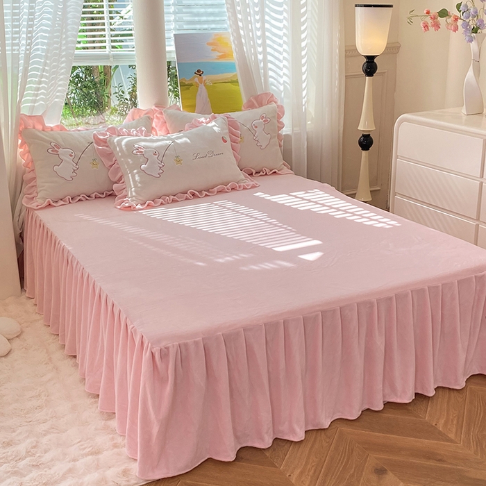 91家纺网 家纺一手货源 找家纺 （总）绒世界 2024新款牛奶绒摘星兔贴布绣牛奶绒四件套