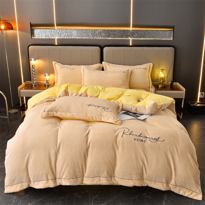 91家纺网 家纺一手货源 找家纺 笙意家纺 2025新款牛奶绒刺绣四件套-爱丁堡系列 爱丁堡-香槟+暖黄