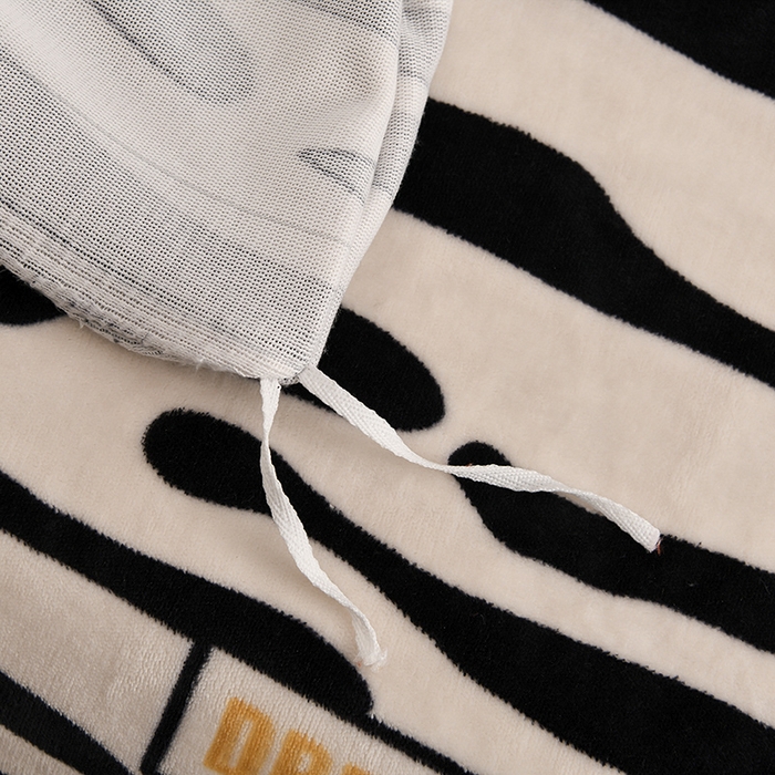 91家纺网 家纺一手货源 找家纺 金柚子 2024新款加厚牛奶绒四件套 时尚斑马