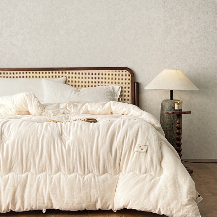 91家纺网 家纺一手货源 找家纺 （总）安莱生活 2023新款A类母婴级全棉亲肤皱纱双层纱不染色大豆被