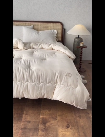 91家纺网 家纺一手货源 找家纺 （总）安莱生活 2023新款A类母婴级全棉亲肤皱纱双层纱不染色大豆被