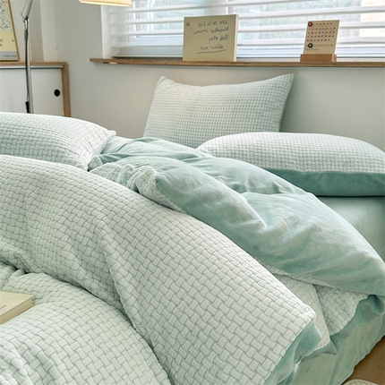 91家纺网 家纺一手货源 找家纺 （总）兰紫橙家纺 2025新款华夫格立体雕花牛奶绒四件套