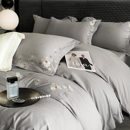 91家纺网 家纺一手货源 找家纺 （总）玖玖爱 2023新款120支超柔长绒棉磨毛绣花四件套-花开怡然系列