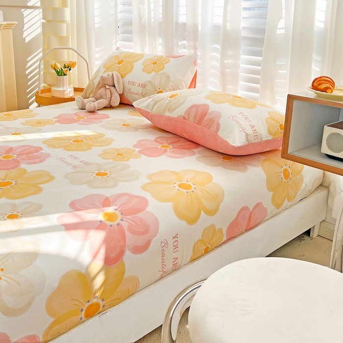 91家纺网 家纺一手货源 找家纺 名兮家居 2023新款全棉简约印花枕套 春暖花开