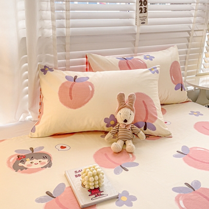 名兮家居 2023新款全棉简约印花枕套 蜜桃女孩