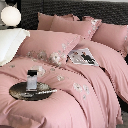 91家纺网 家纺一手货源 找家纺 （总）玖玖爱 2023新款120支超柔长绒棉磨毛绣花四件套-花开怡然系列