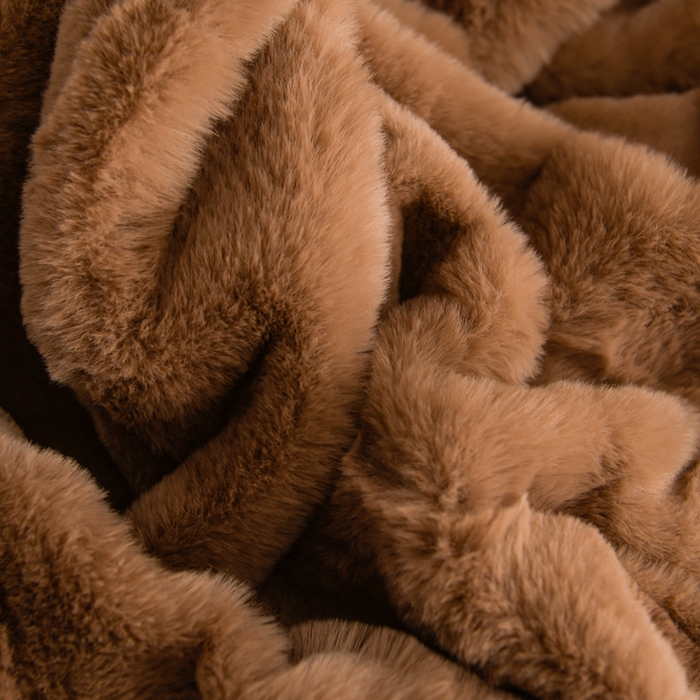 91家纺网 家纺一手货源 找家纺 爱洛 2023新款纯色高克重兔毛绒四件套 摩咖-陀