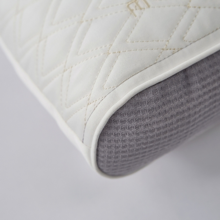 91家纺网 家纺一手货源 找家纺 拾光枕芯 2023新款天丝棉青青子钦悠悠我心枕枕头枕芯 青青子钦豆灰