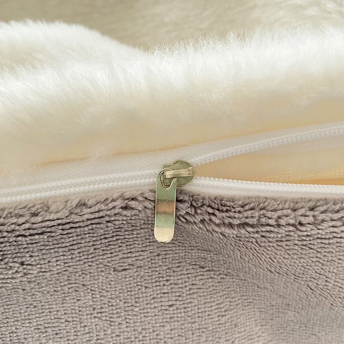 91家纺网 家纺一手货源 找家纺 澳梵 2023新款【山茶花】小香风刺绣兔兔绒牛奶绒四件 山茶花-雅白